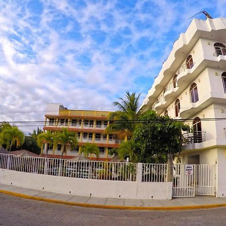 Hotel Y Suites Bugambilias Rincon de Guayabitos Exterior photo