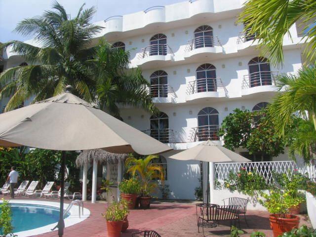 Hotel Y Suites Bugambilias Rincon de Guayabitos Exterior photo