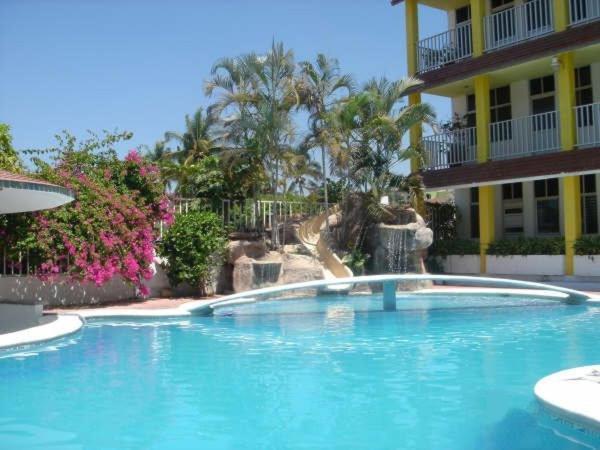 Hotel Y Suites Bugambilias Rincon de Guayabitos Exterior photo